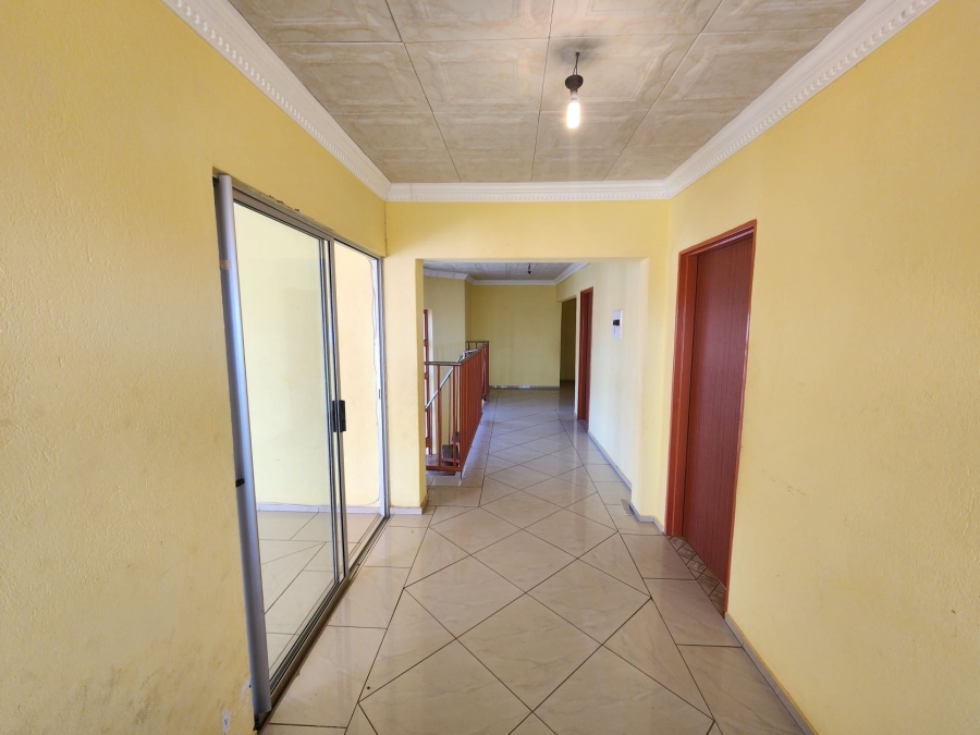 6 Bedroom Property for Sale in Flora Park Northern Cape